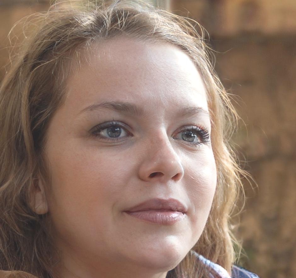 Zara Pemberton, Research Analyst